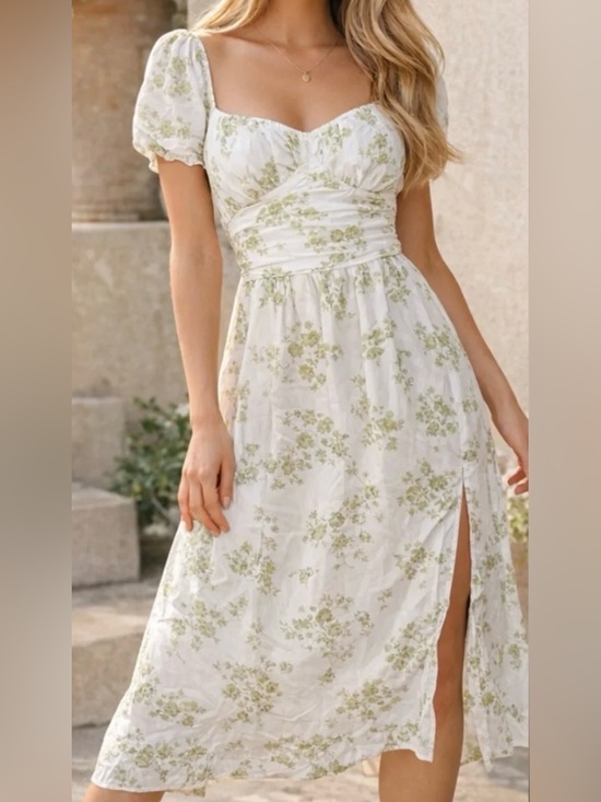 Hollister Dresses & Skirts - ❤️ Hollister Midi Dress in White with Sage Green Rose Print, Size Small (4-6)